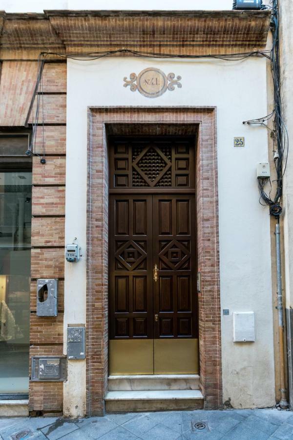 Malvaloca Quintero Plus Sevilla Exterior foto